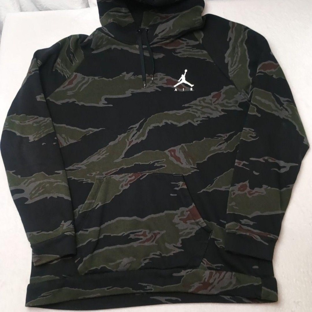 Nike Air Jordan Hoodie Mens XL Green Tiger Stripe Pullover Fleece Jumpman AV2306